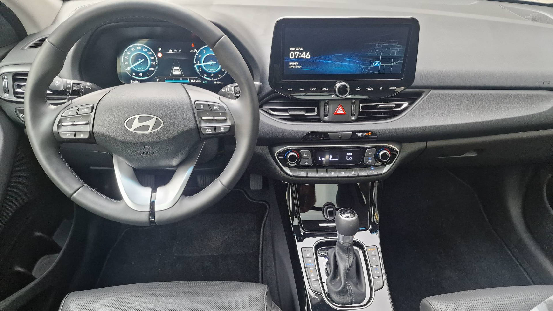 HYUNDAI i30 1.5 T-GDi Vertex-image-12
