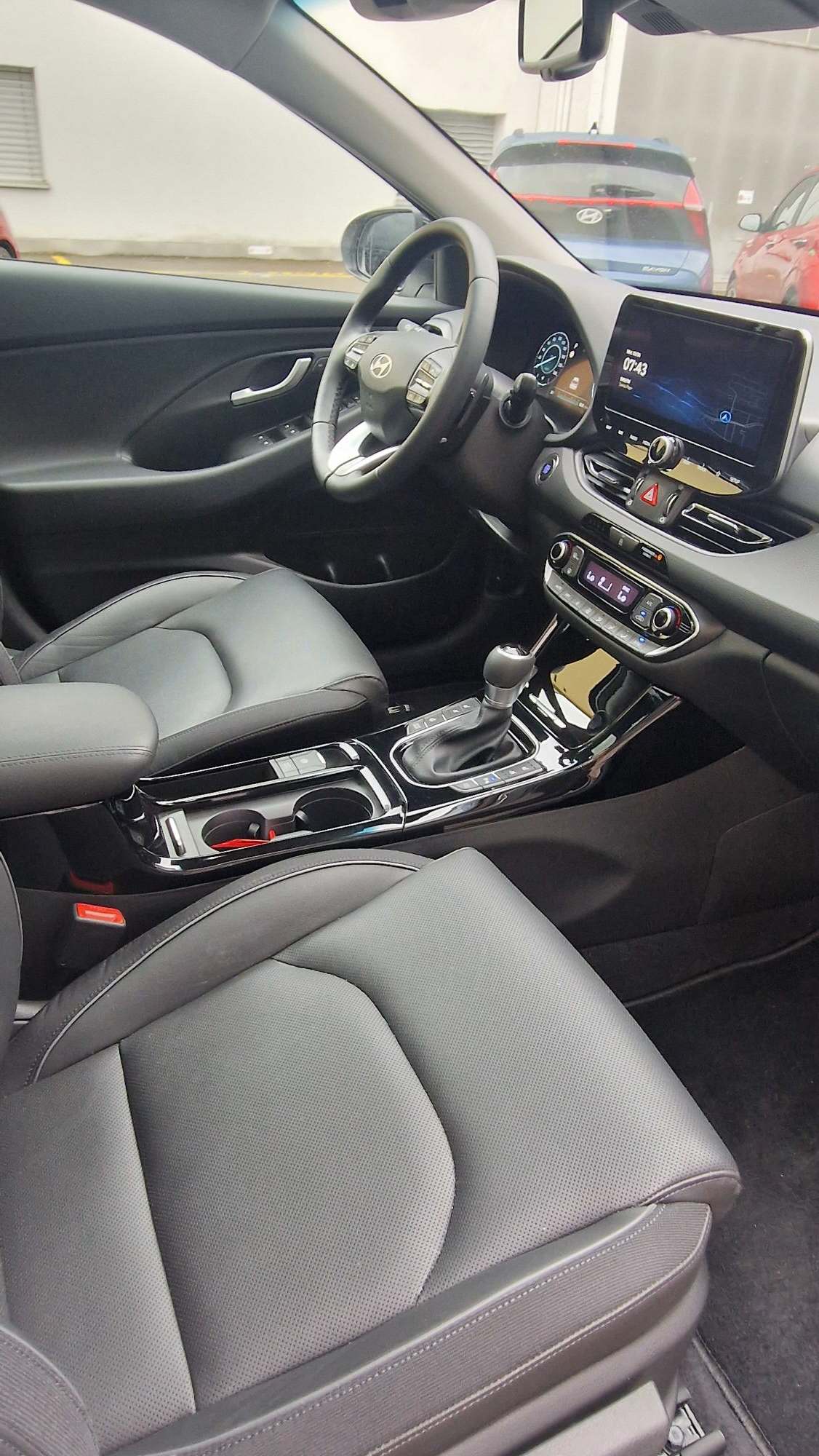 HYUNDAI i30 1.5 T-GDi Vertex-image-15