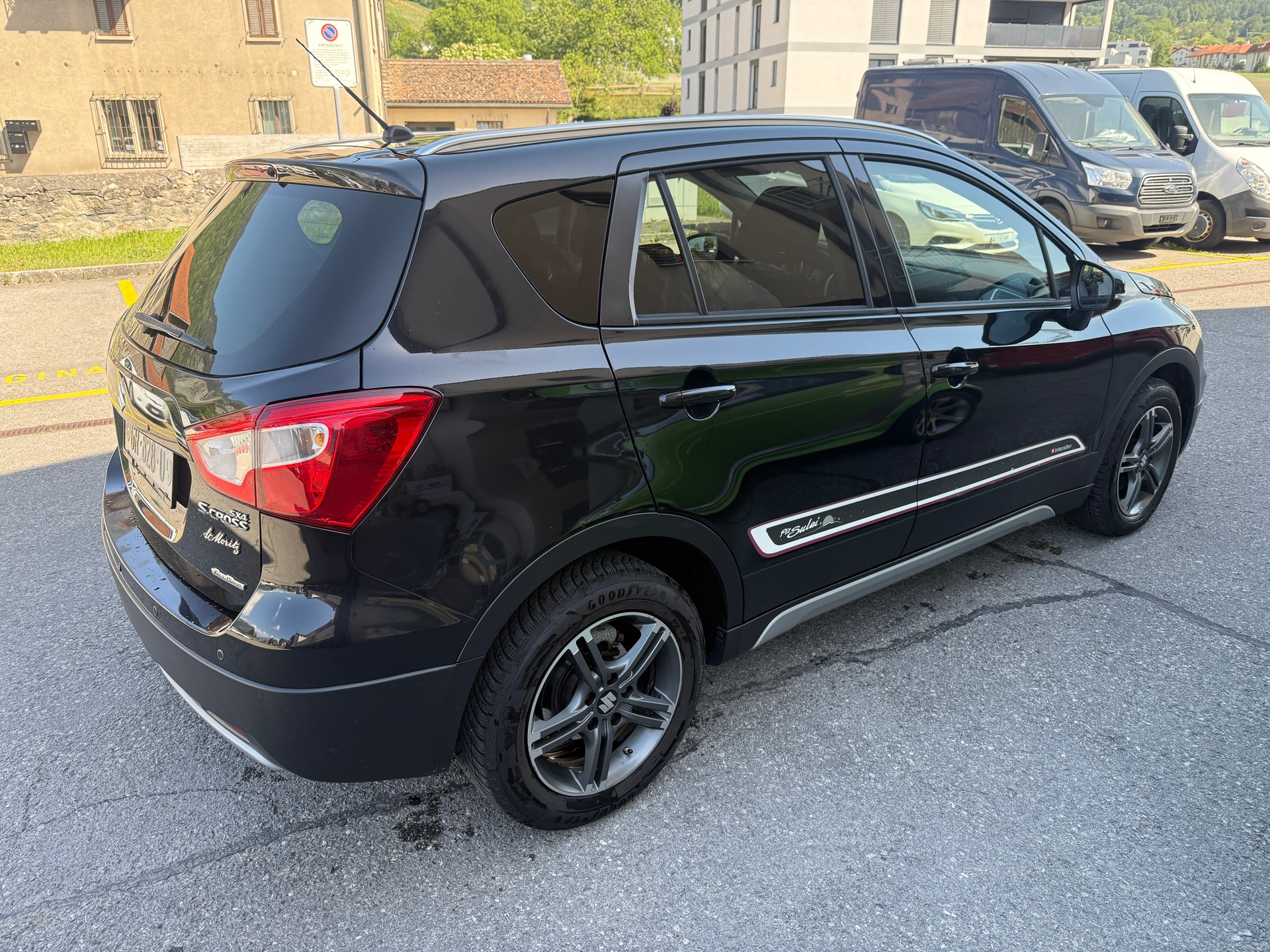 SUZUKI SX4 S-Cross 1.6 16V PizSulai 4WD CVT7-image-2