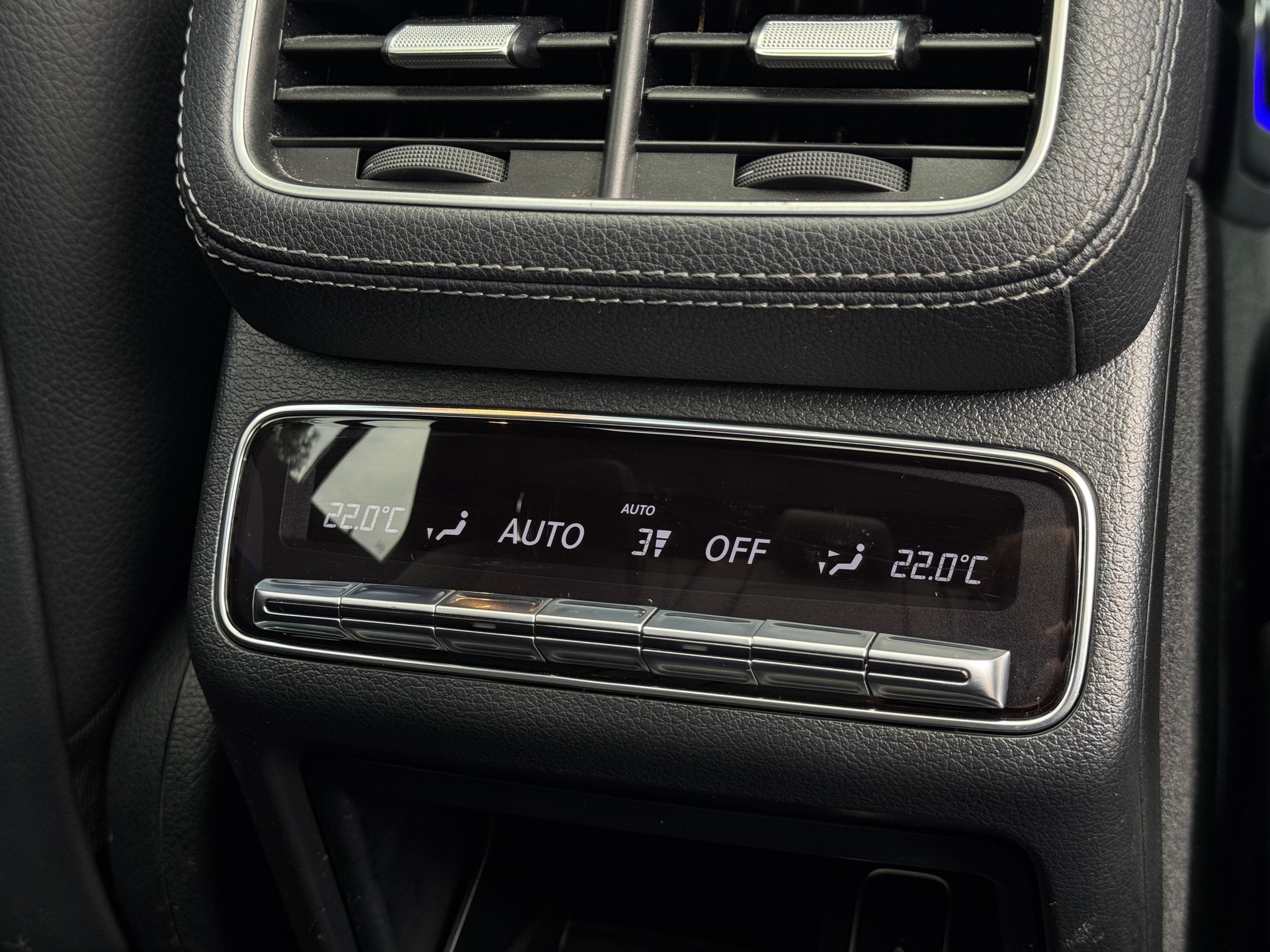 MERCEDES-BENZ GLE 400 d 4Matic AMG Line 9G-Tronic 7-Plätzer-image-17