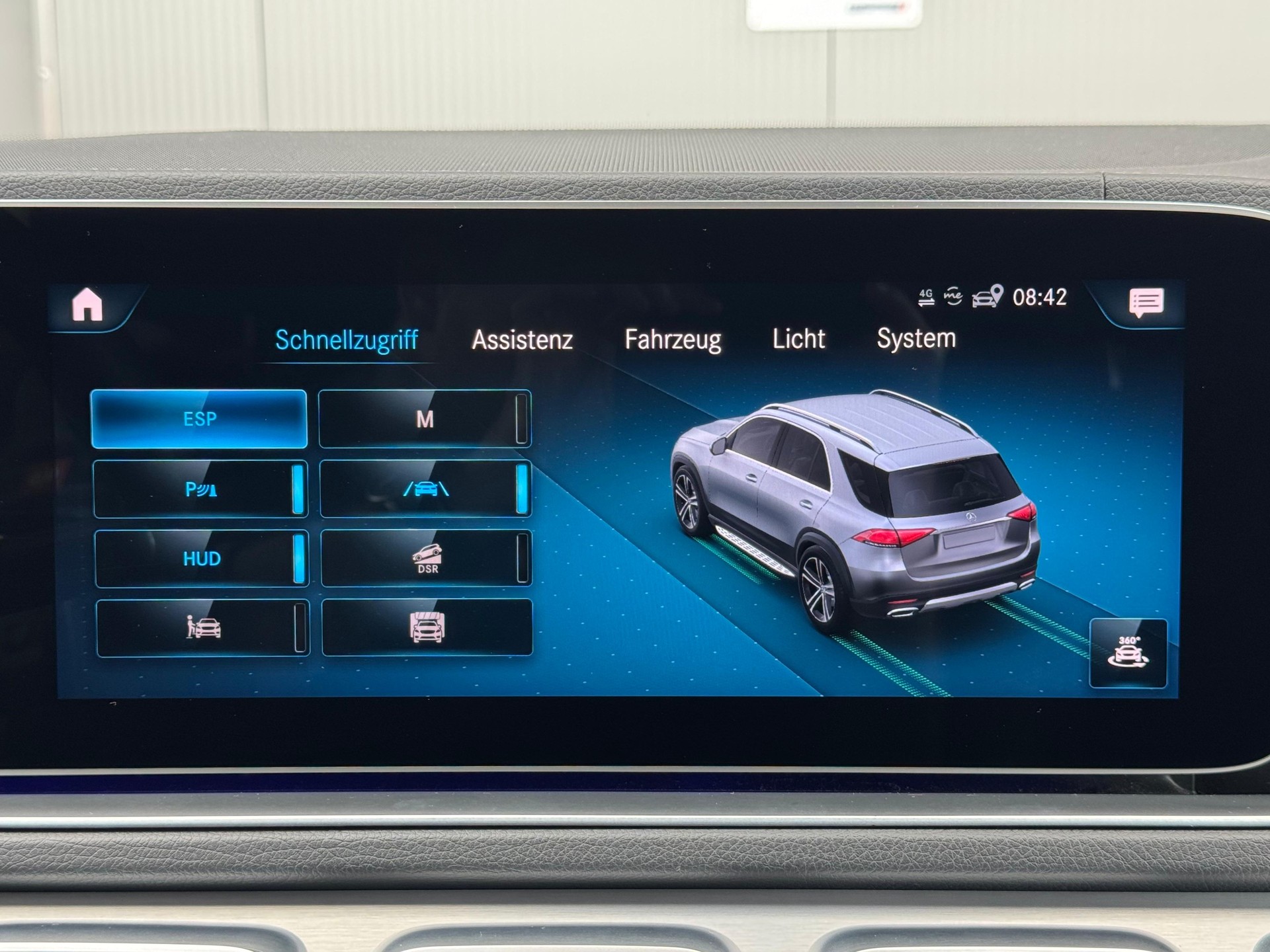 MERCEDES-BENZ GLE 400 d 4Matic AMG Line 9G-Tronic 7-Plätzer-image-29