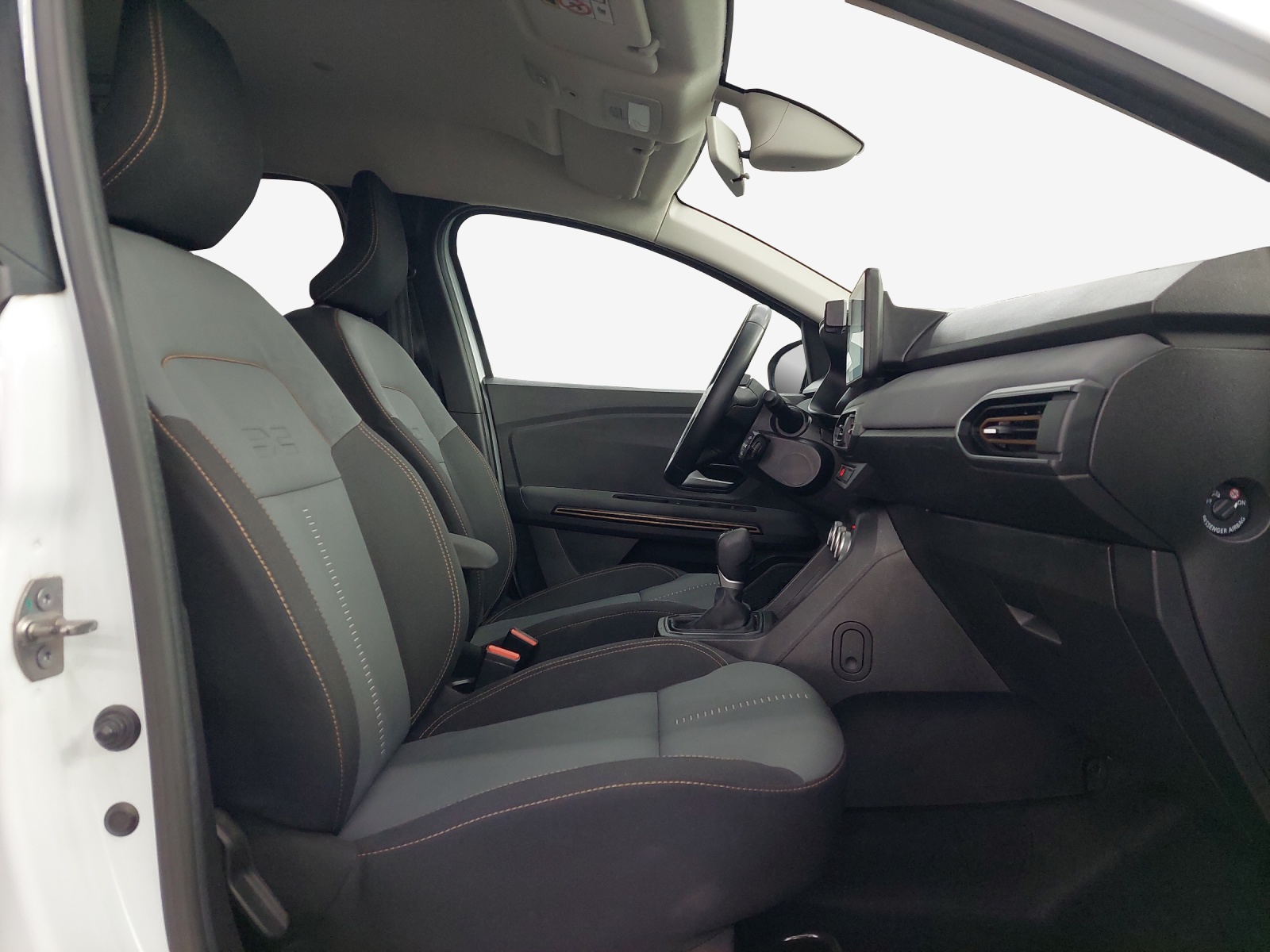 DACIA Jogger HEV 140 Extreme-image-14