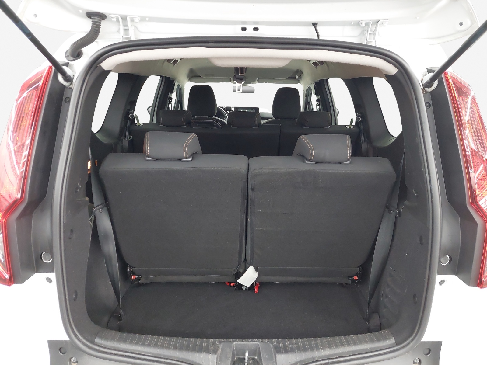 DACIA Jogger HEV 140 Extreme-image-12