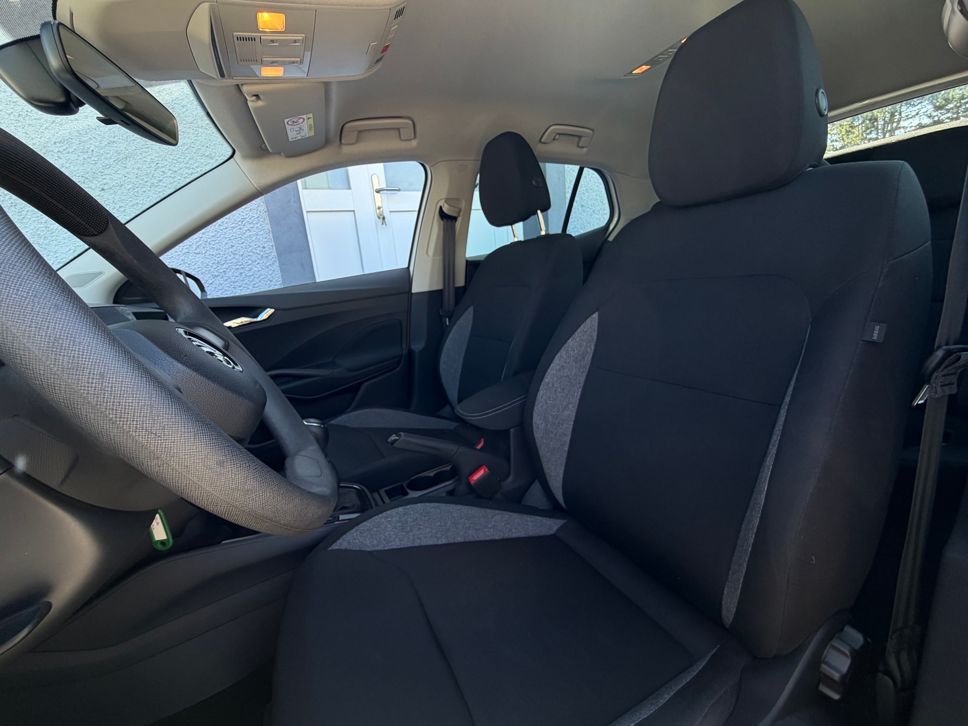 SKODA Fabia 1.0 MPI Selection-image-11