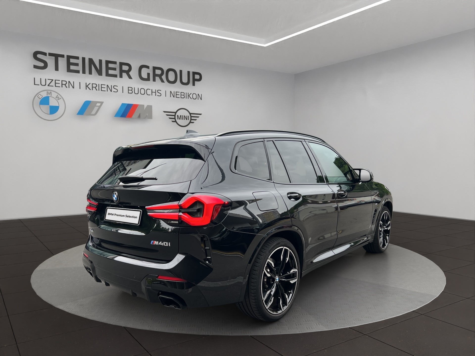 BMW X3 M40i Travel-image-4