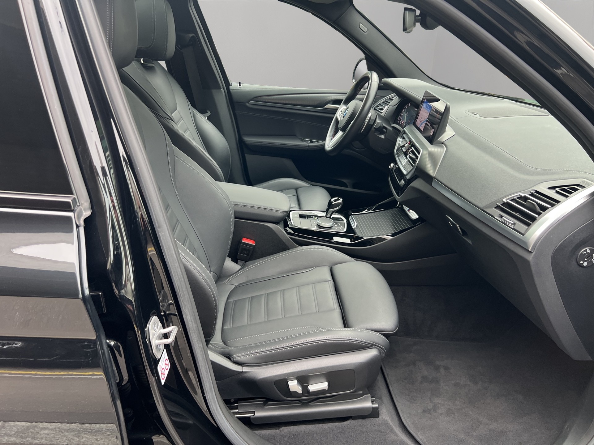 BMW X3 M40i Travel-image-20