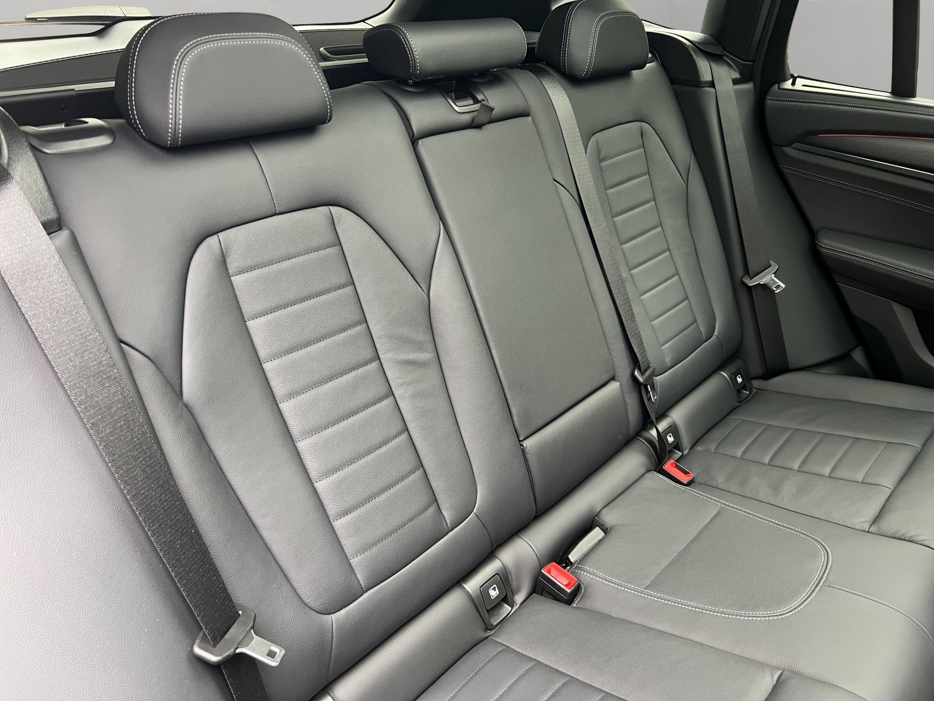 BMW X3 M40i Travel-image-21