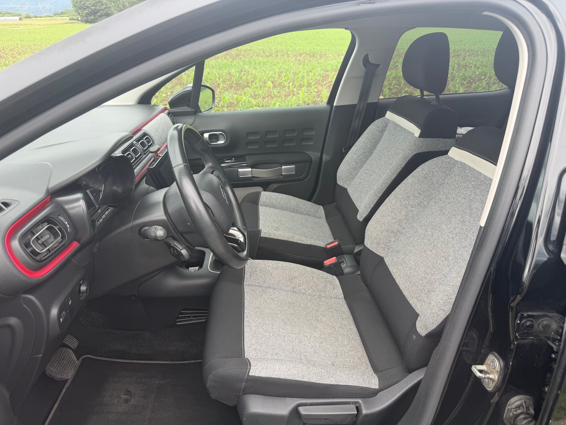 CITROEN C3 1.2i PureTech Elle EAT6-image-12