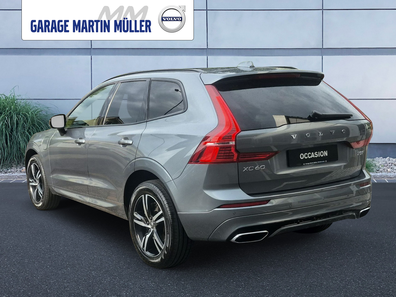 VOLVO XC60 2.0 T8 TE R-Design eAWD-showroom-element-2