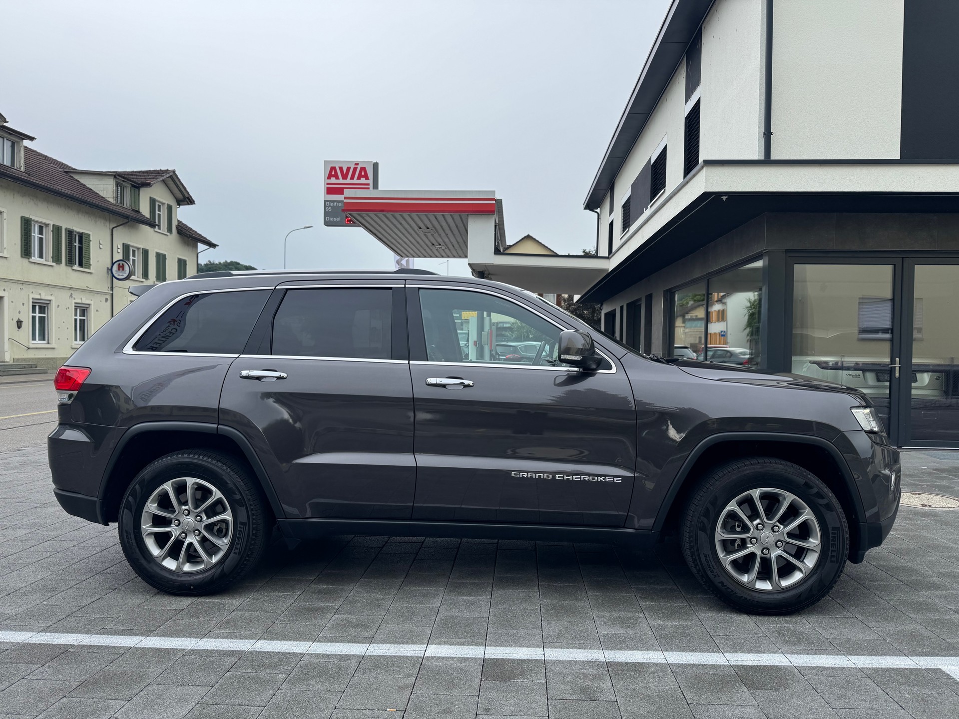 JEEP Grand Cherokee 3.0 CRD Platium Edition Anhängerkupplung 3500 Kg-image-5