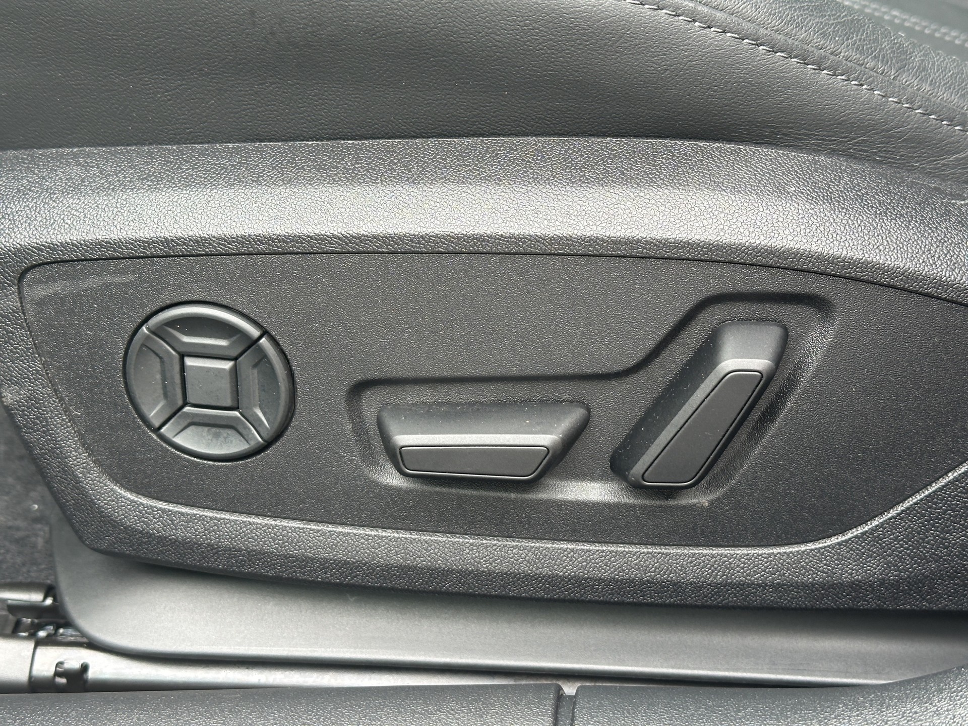 AUDI A5 S-Line Limousine TFSI-image-9