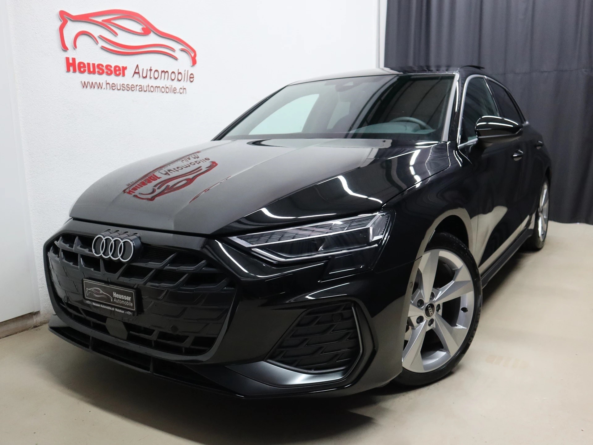AUDI A3 Sportback 35 TFSI S Line S-tronic - Panorama - Matrix LED - Sportsitze - SONOS - Kamera - 150 PS