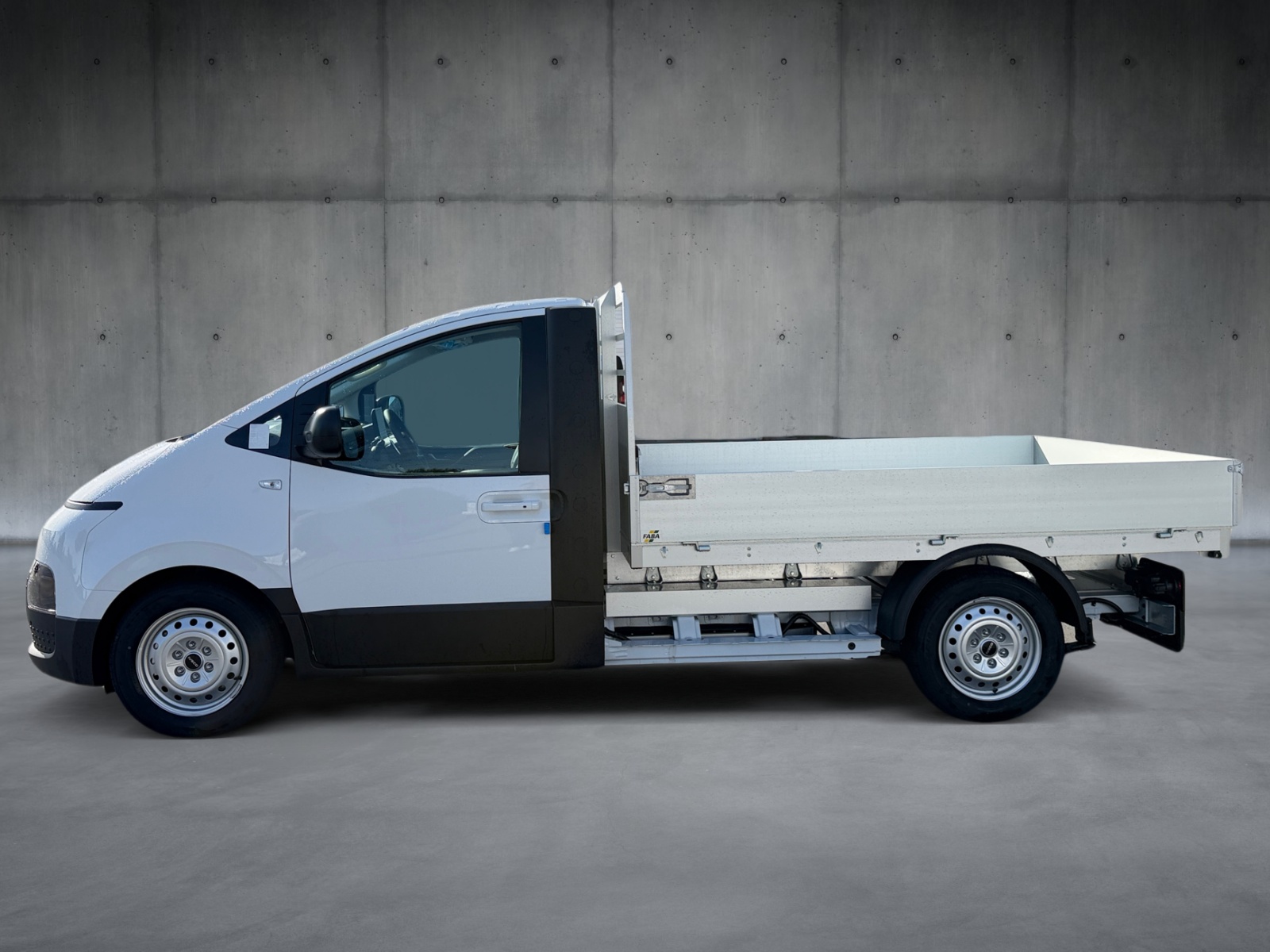 IVECO eMOOVY mit FABA-Ladebrücke-showroom-element-1
