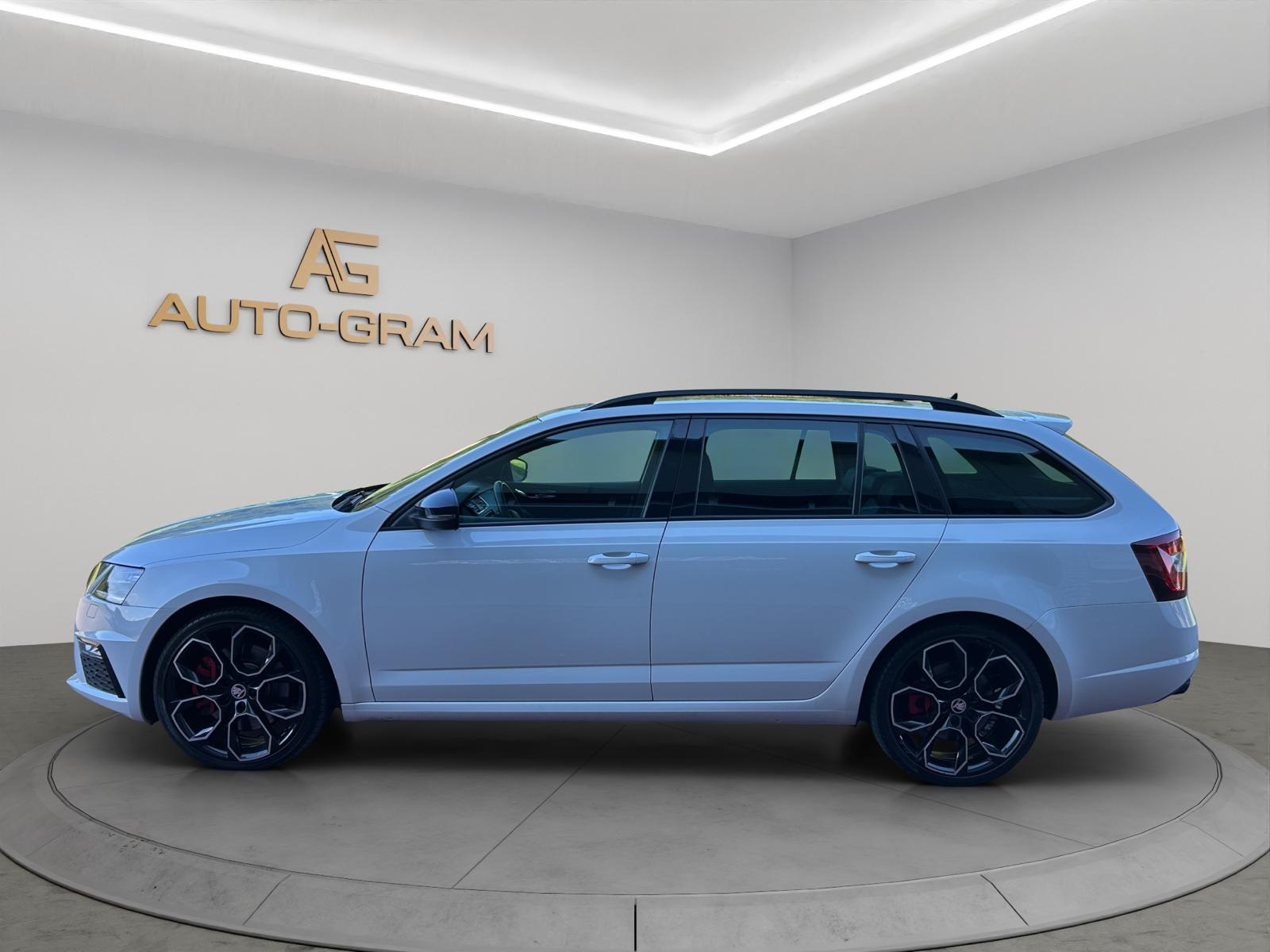 SKODA Octavia Combi 2.0 TSI RS 245 DSG-showroom-element-1