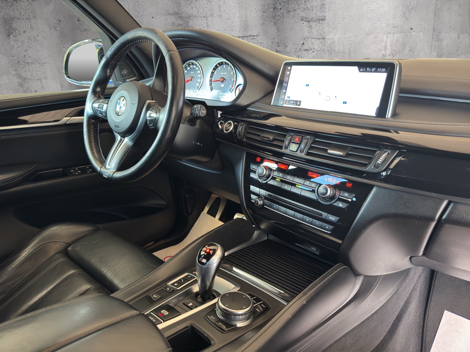 BMW X5M Edition Black Fire Steptronic-image-12