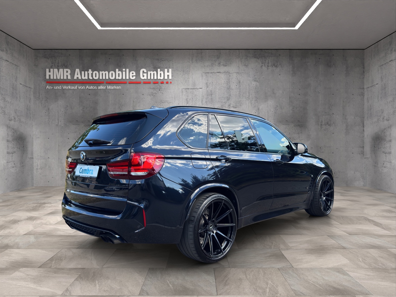 BMW X5M Edition Black Fire Steptronic-showroom-element-3