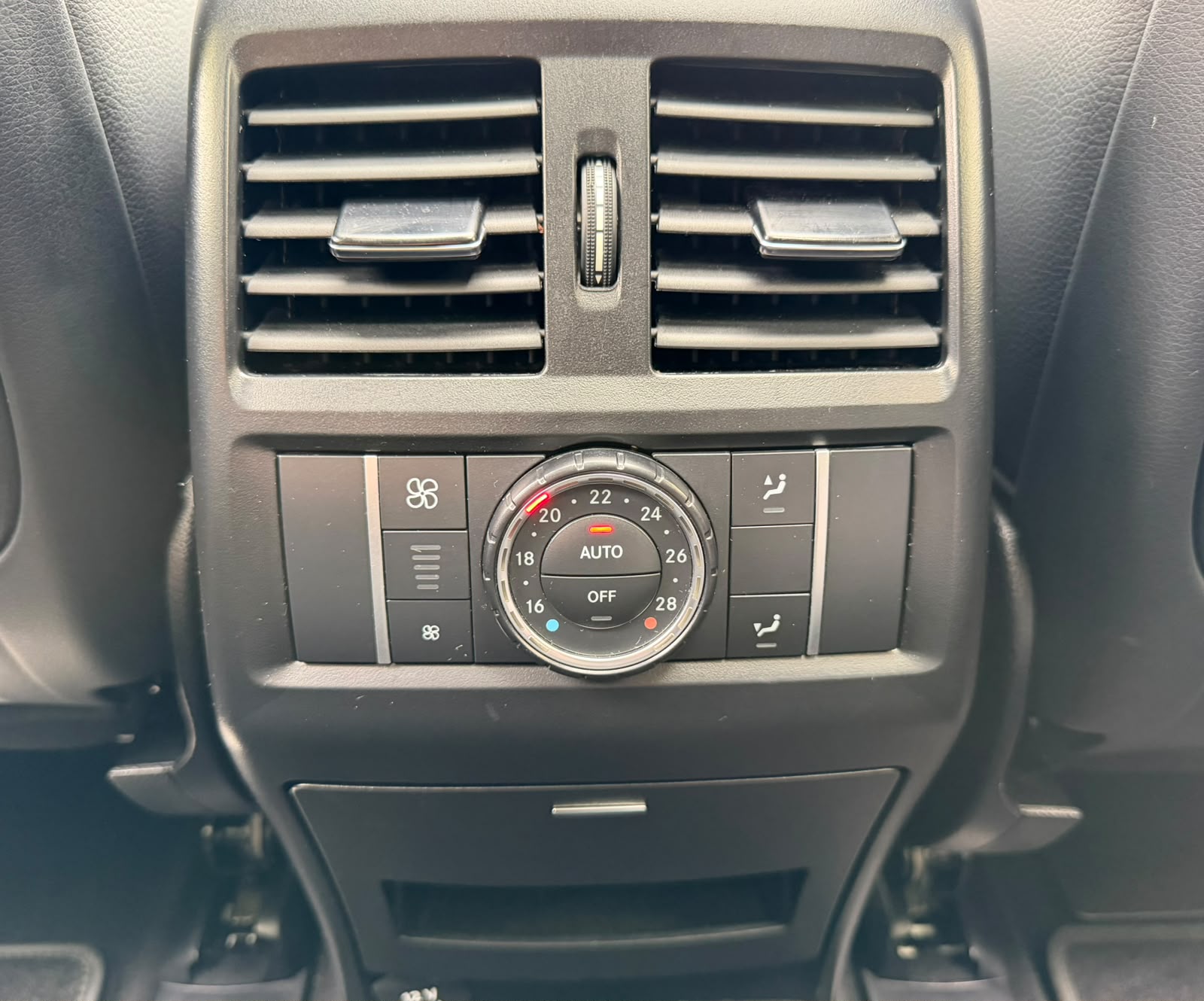MERCEDES-BENZ GLE 350 d Executive 4Matic 9G-Tronic AMG-Line-image-22