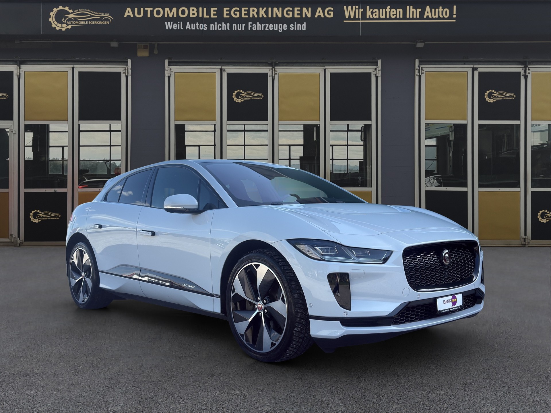 JAGUAR I-Pace EV400 HSE AWD-showroom-element-2