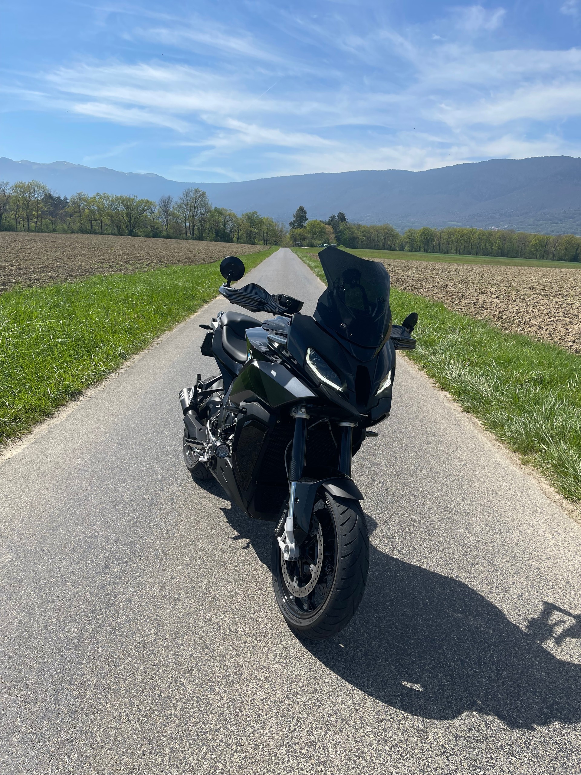 BMW S 1000 XR-image-1