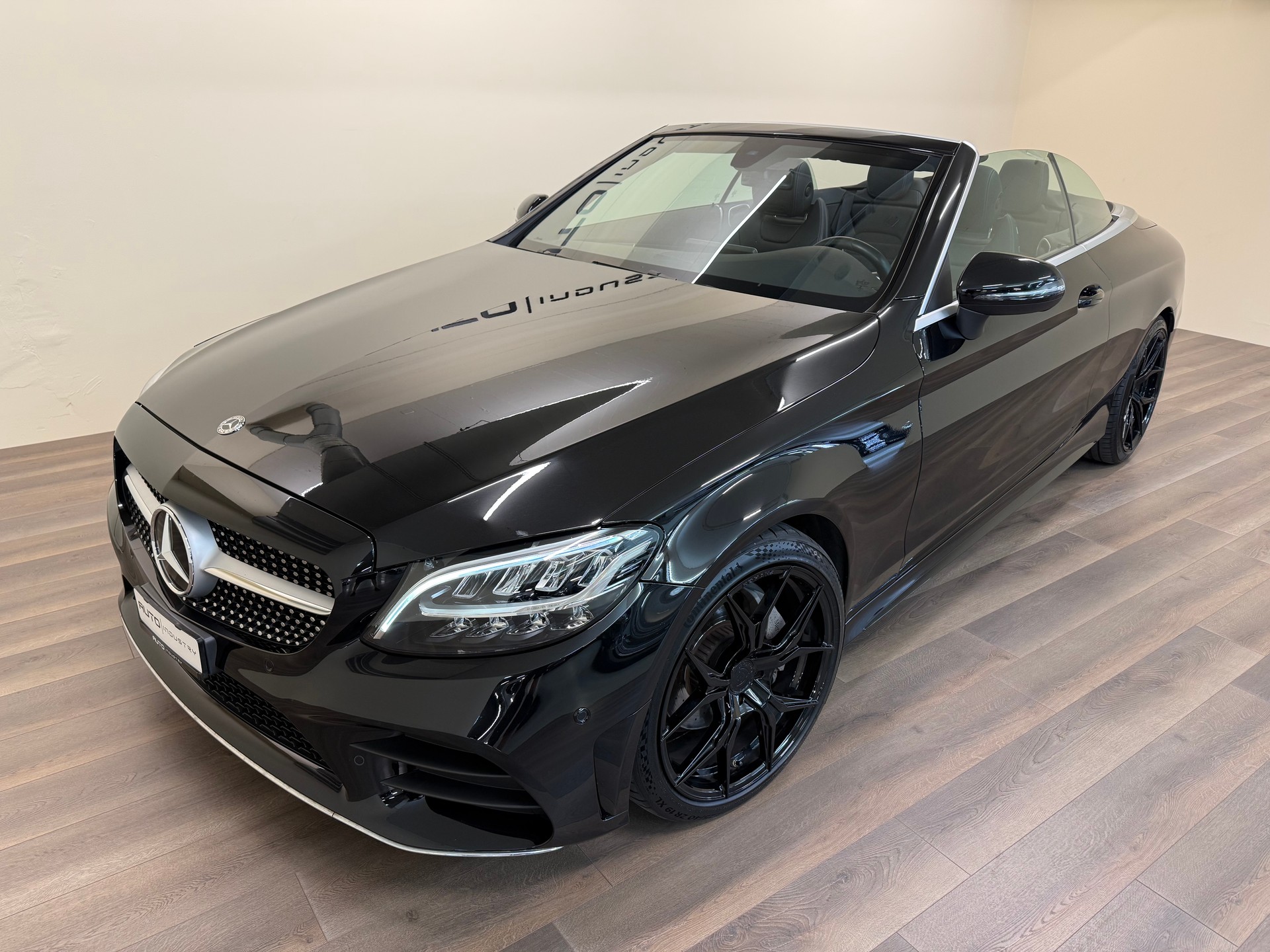 MERCEDES-BENZ C 200 AMG Line Cabriolet 9G-Tronic-showroom-element-1