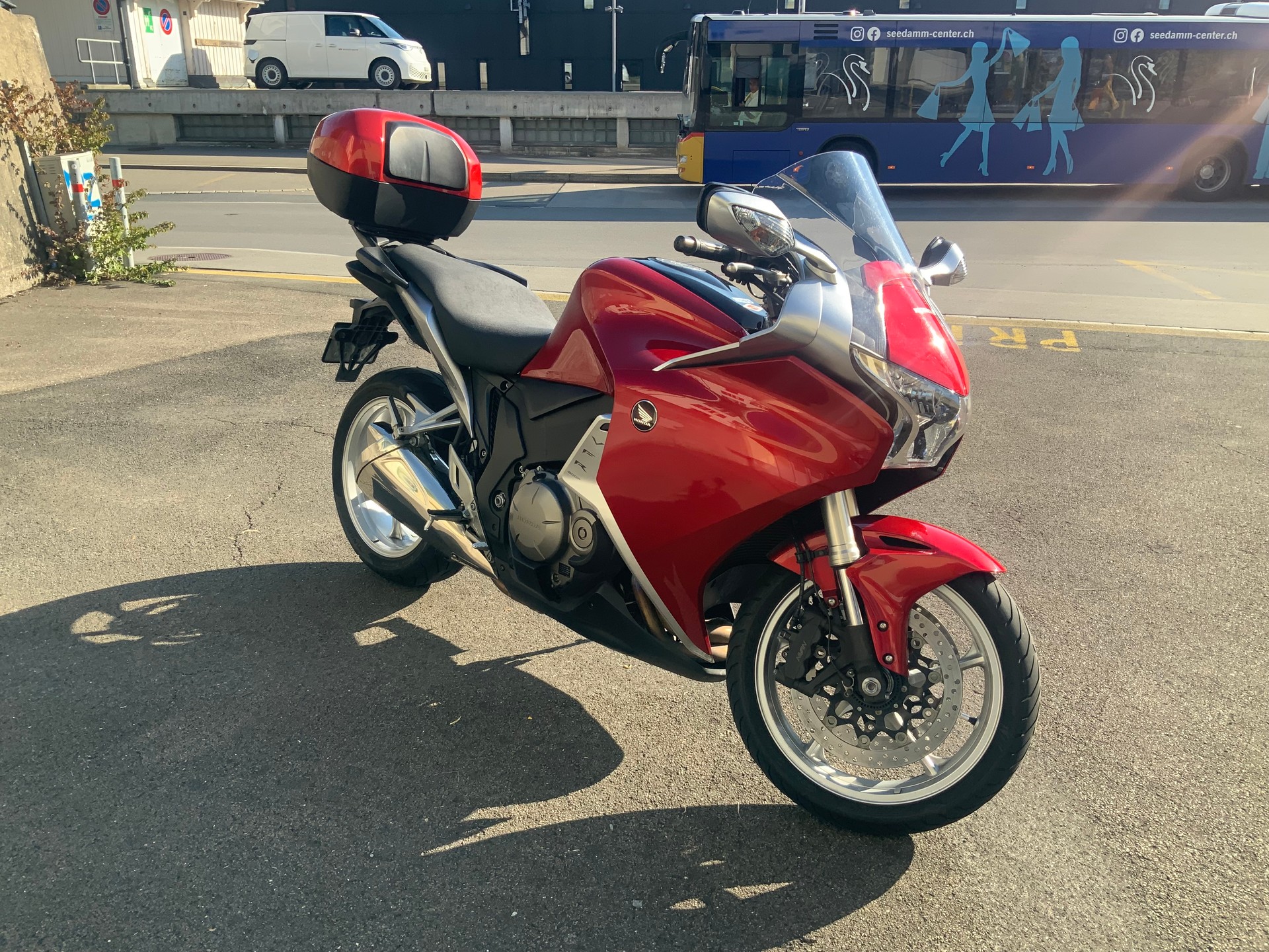 HONDA VFR 1200 FA-image-0