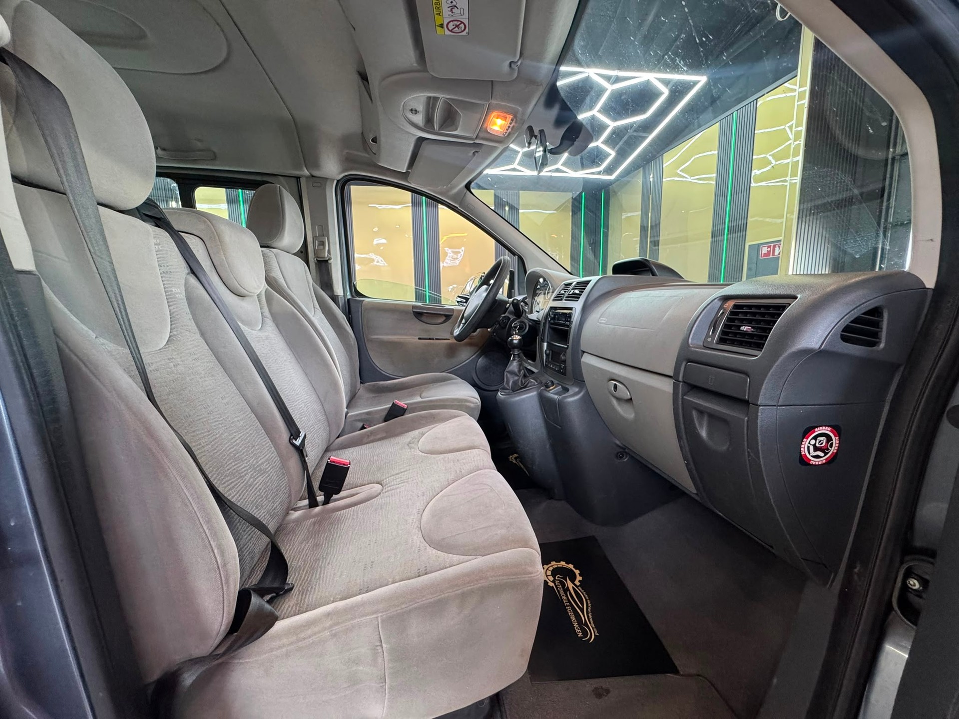 PEUGEOT Expert Tepee 2.0 HDi Active L2-image-11