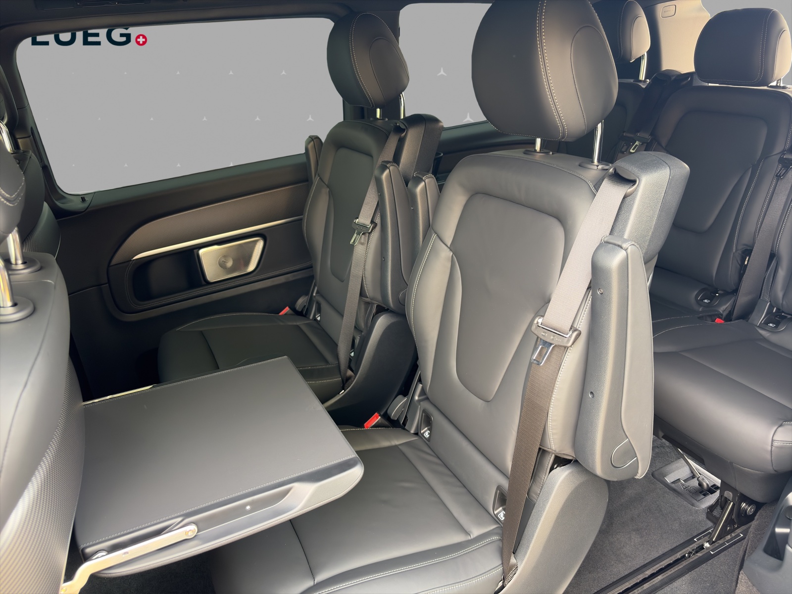 MERCEDES-BENZ V 300 d lang 4Matic Swiss Edition 9G-Tronic-image-11