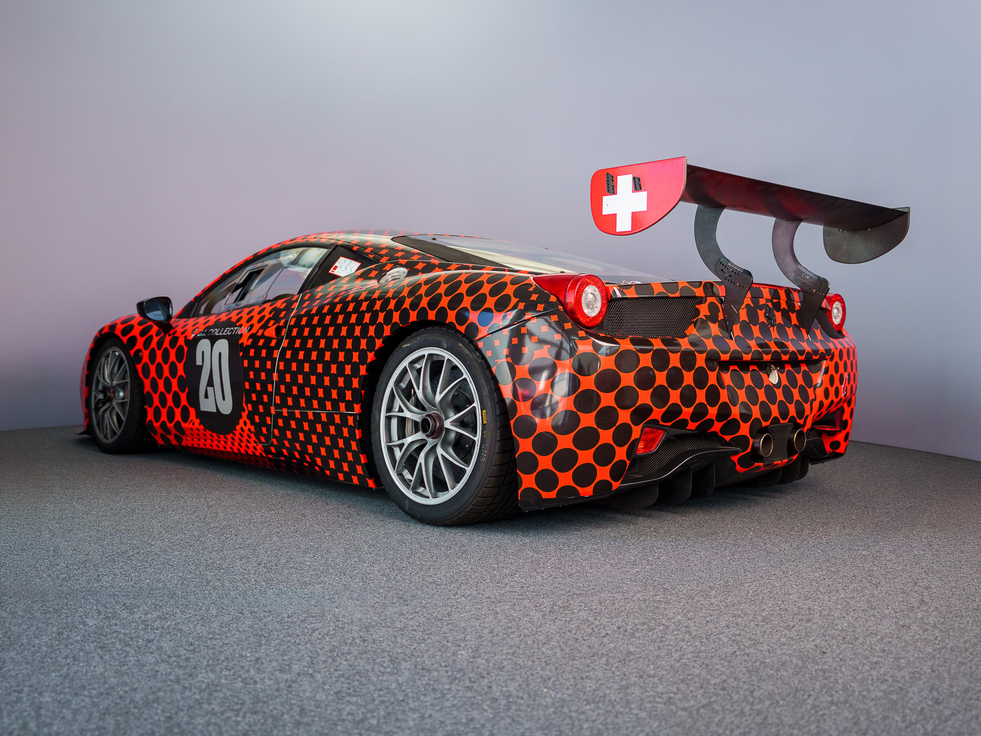 FERRARI 458 CHALLENGE PISTA Rennfahrzeug-showroom-element-3