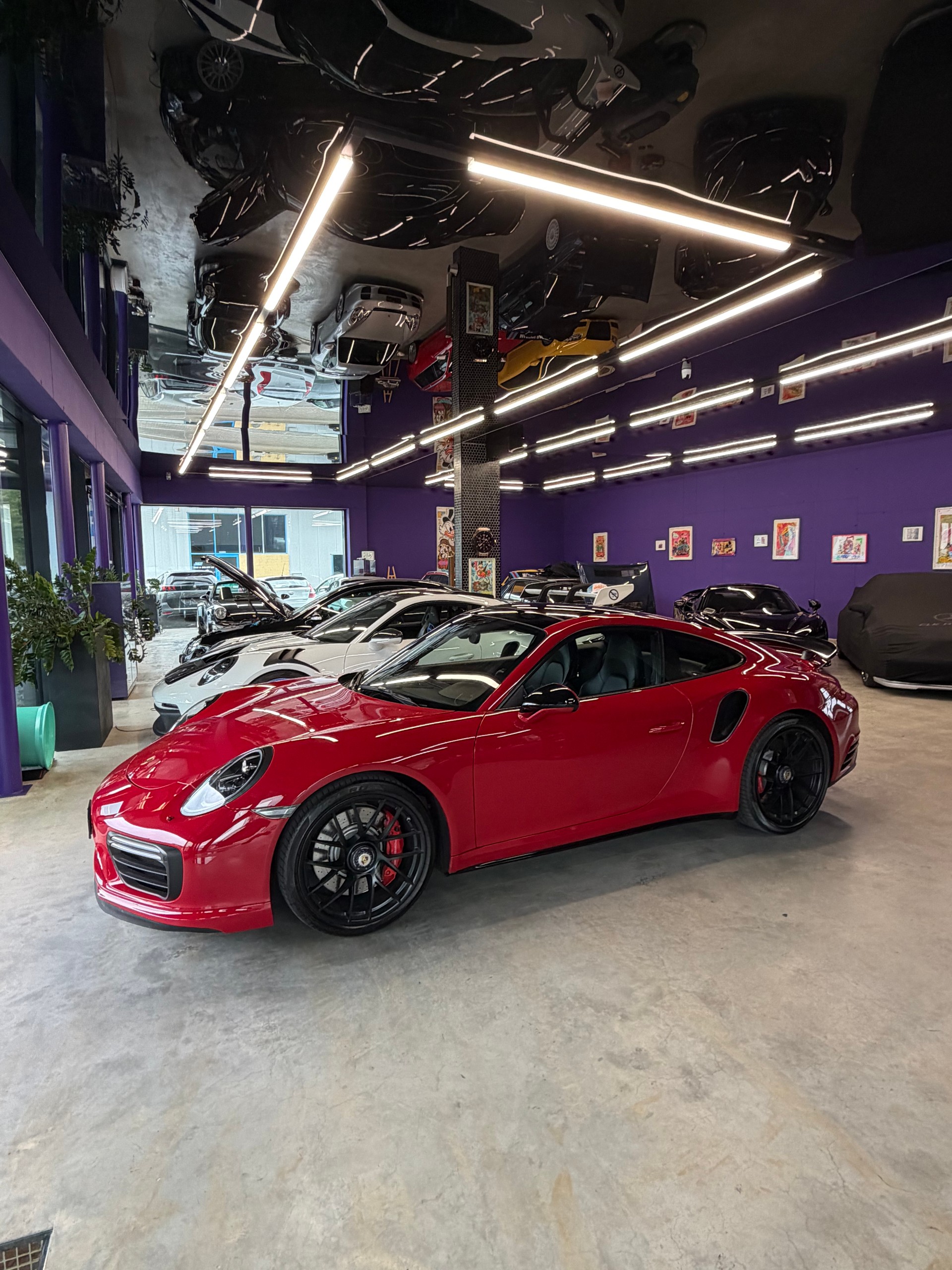 PORSCHE 911 Turbo PDK-showroom-element-2