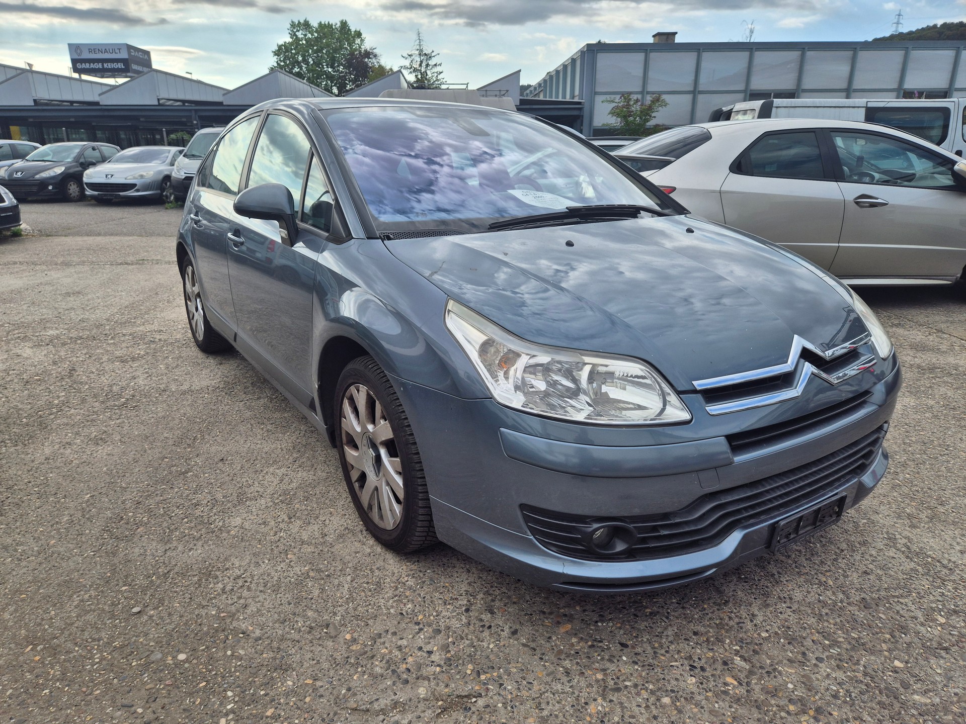 CITROEN C4 Berline 1.6i 16V SX-image-1