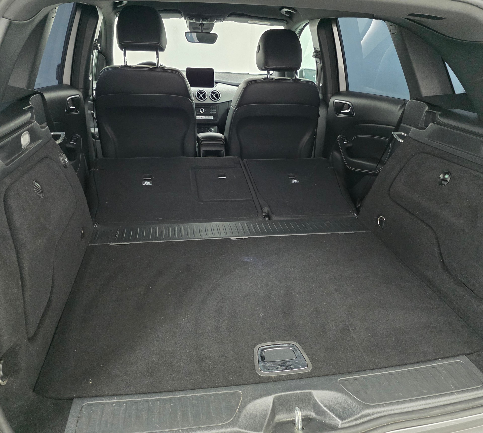MERCEDES-BENZ B 180 CDI Urban-image-13