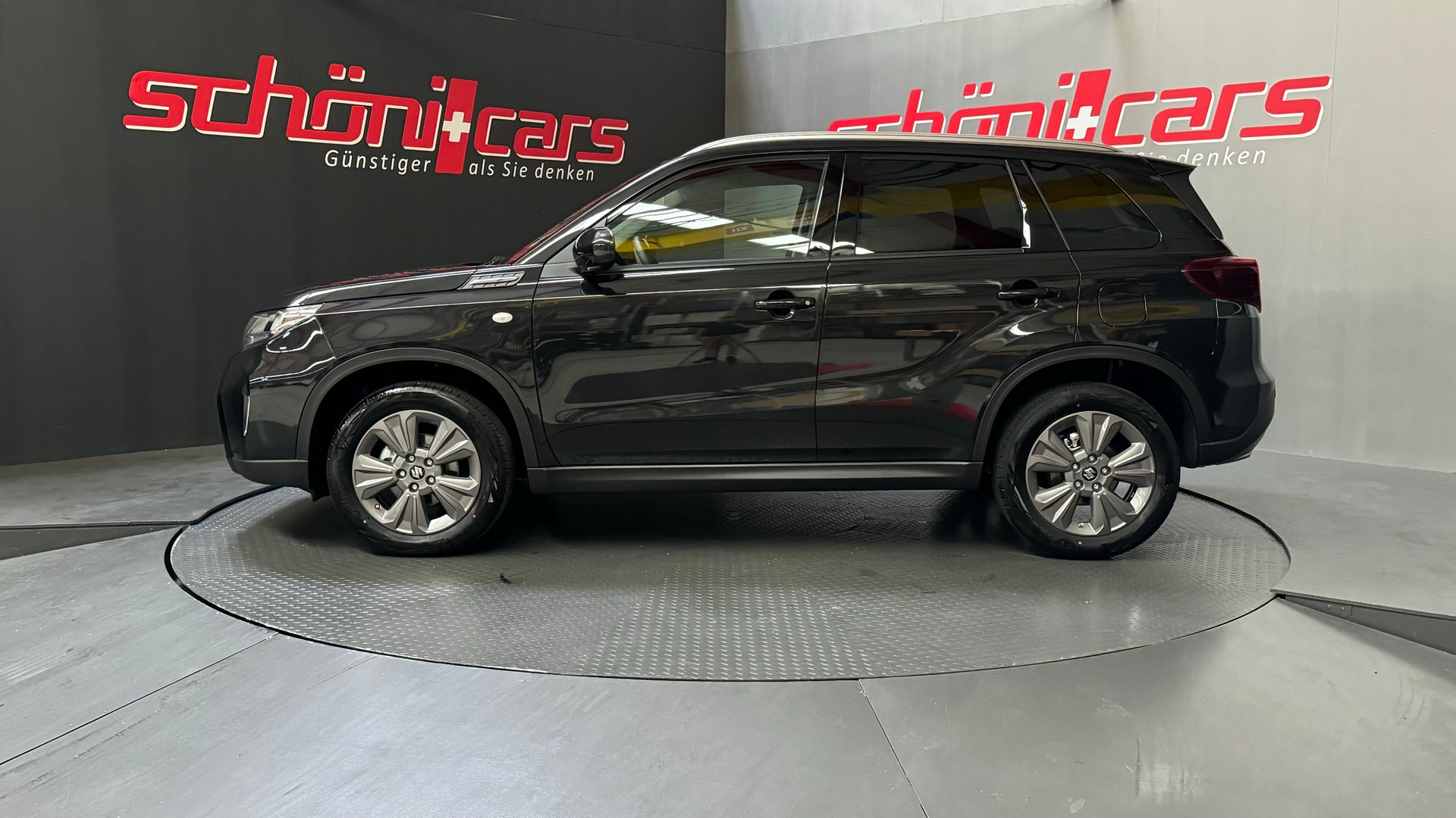 SUZUKI Vitara 1.4 Boosterjet Compact + 4x4 Hybrid-showroom-element-3