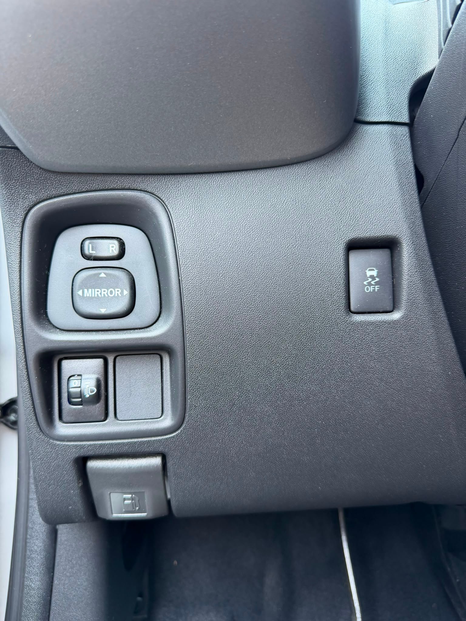 TOYOTA Aygo 1.0 VVT-i x-play-image-12
