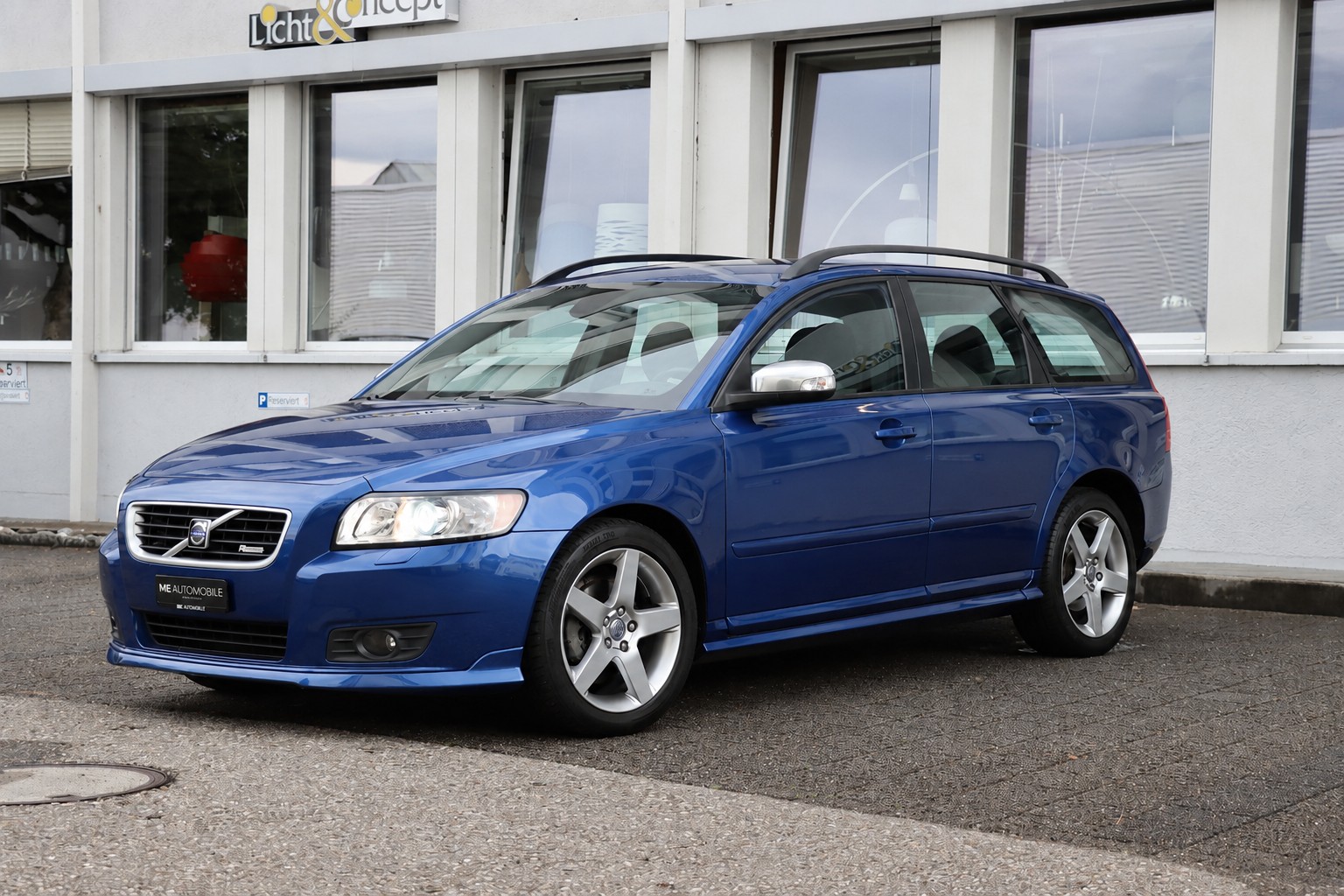 VOLVO V50 2.0 Momentum R-Design