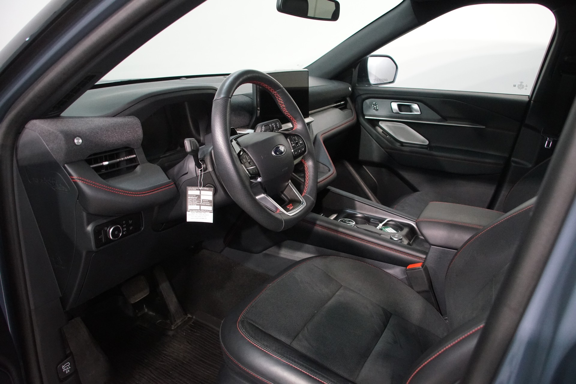 FORD Explorer 3.0 ST 407 PS Benzin 6 Pl.-image-11