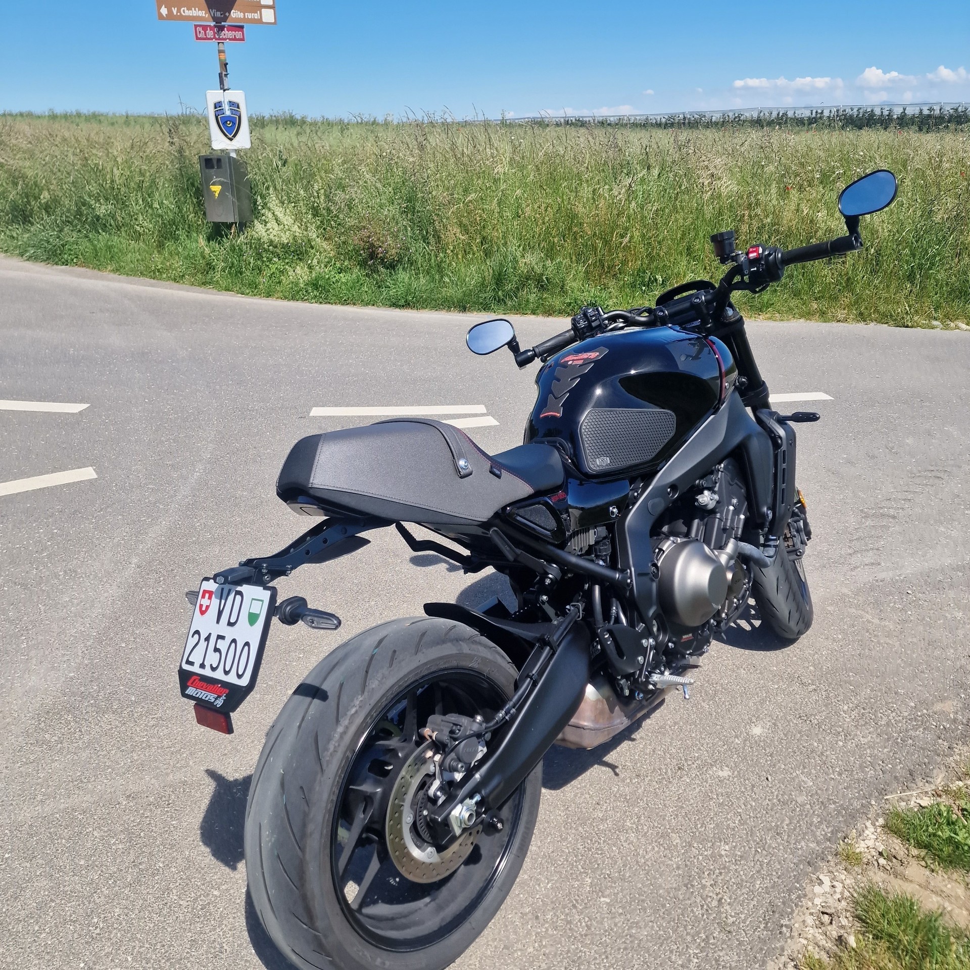 YAMAHA XSR 900-image-5