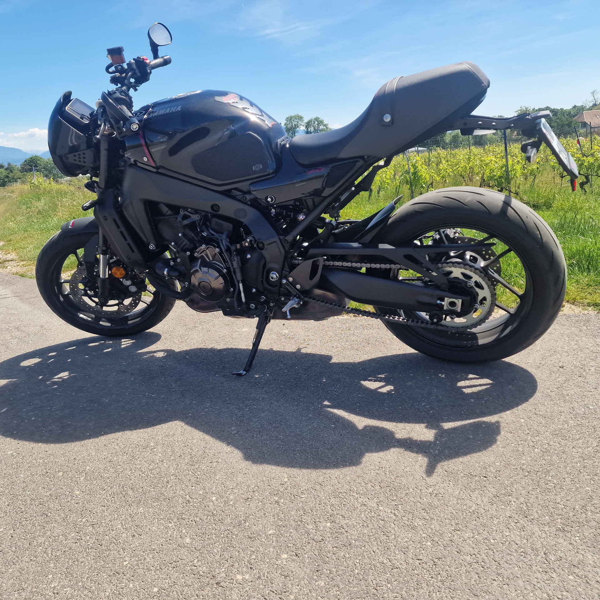 YAMAHA XSR 900-image-1