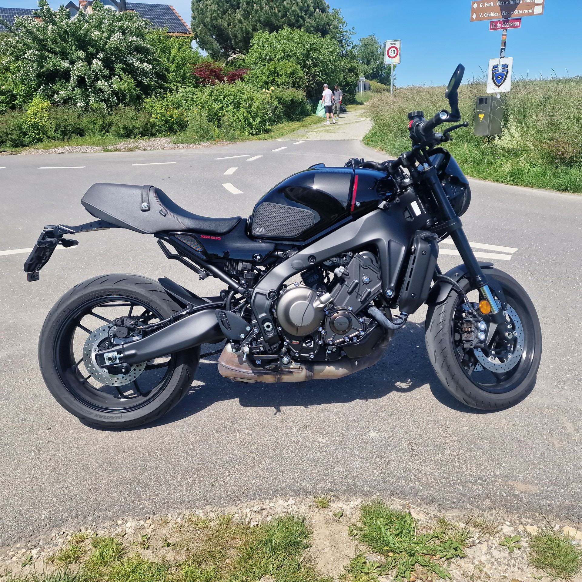YAMAHA XSR 900-image-4
