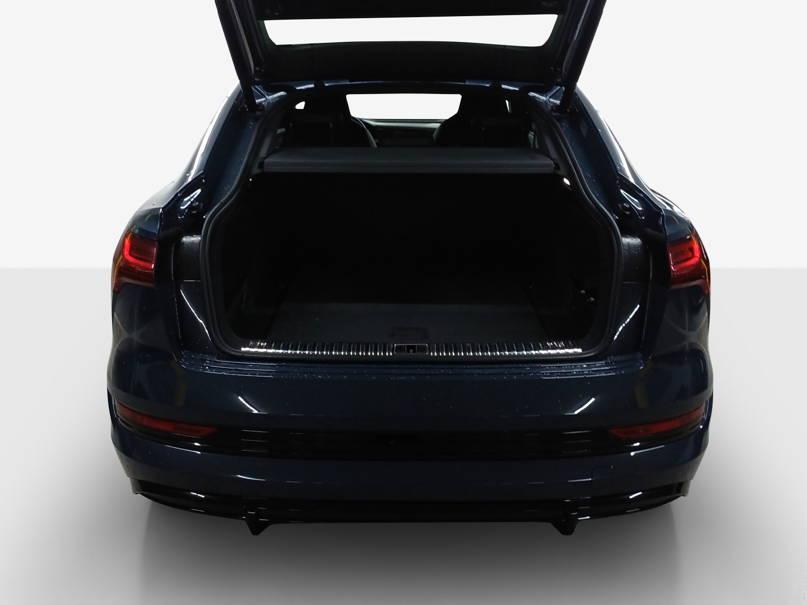 AUDI e-tron 55 Sportback S Line quattro-image-13