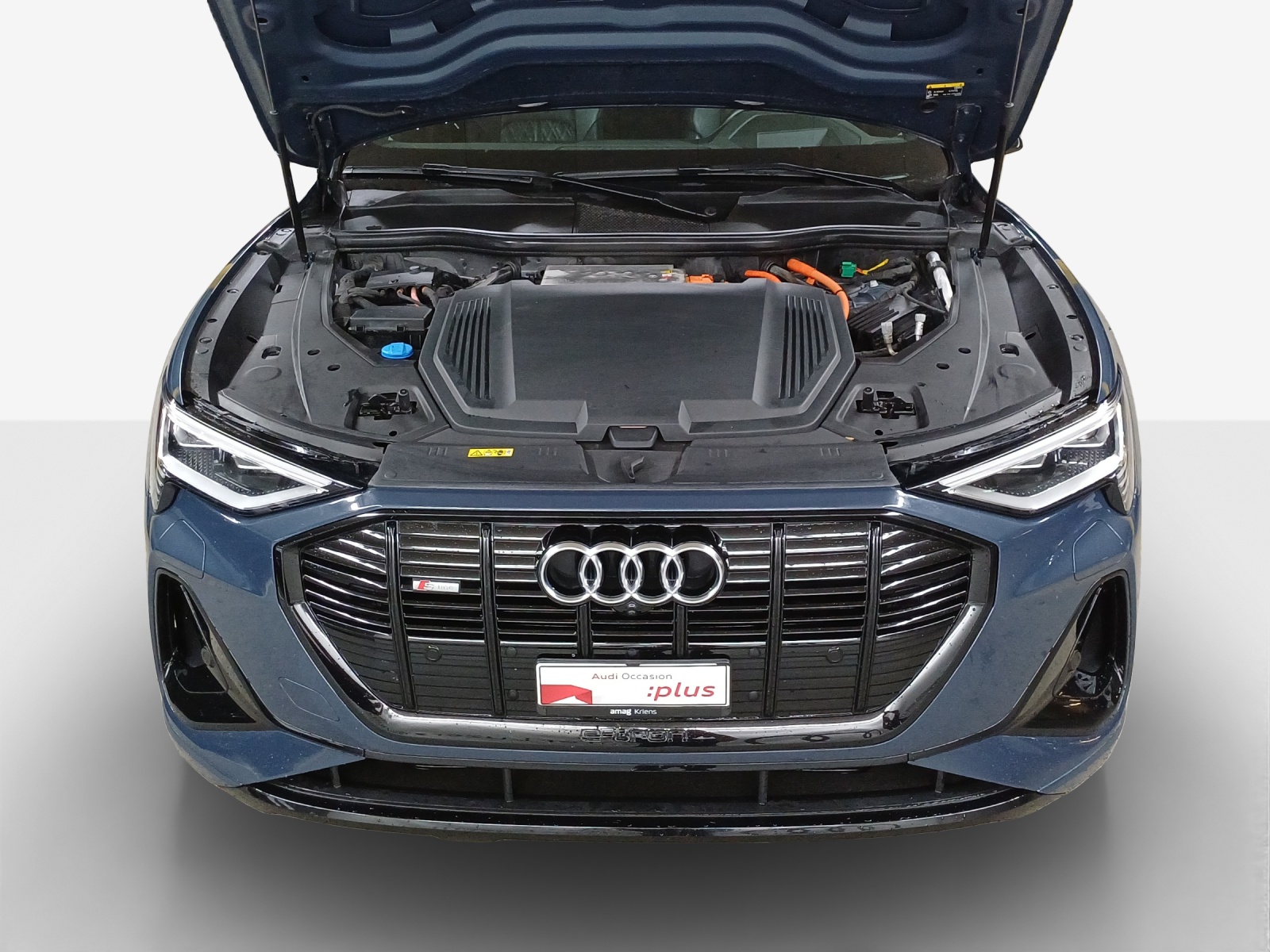 AUDI e-tron 55 Sportback S Line quattro-image-15