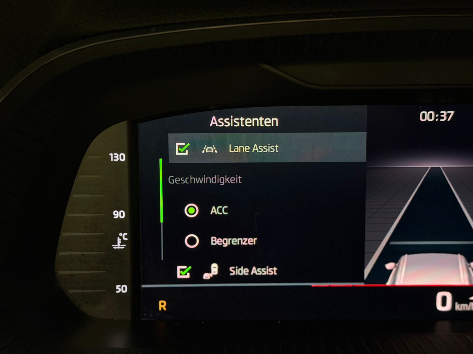 SKODA Octavia Combi 2.0 TDI DSG RS 4x4 °° 2 Jahre / 143'000 KM Garantie °°-image-29