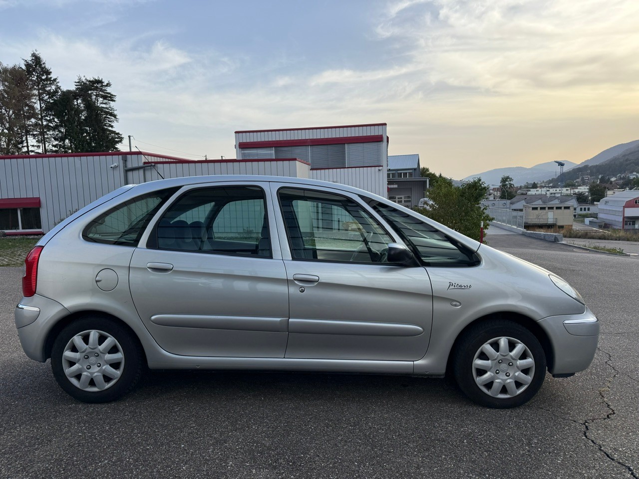 CITROEN Xsara Picasso 2.0i 16V SX Automatic-image-7