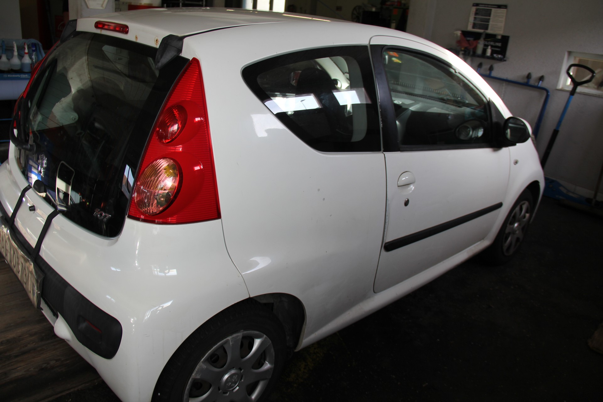 PEUGEOT 107 1.0 Urban-showroom-element-1