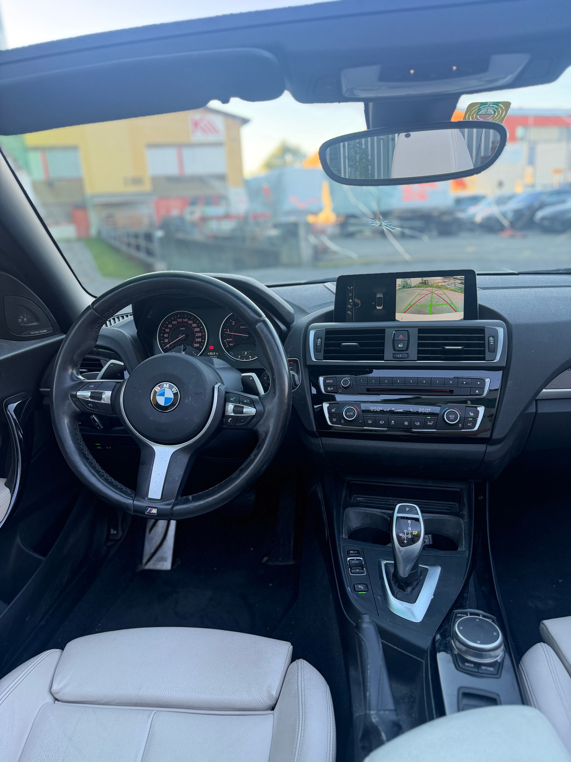BMW M240i xDrive Steptronic-image-9