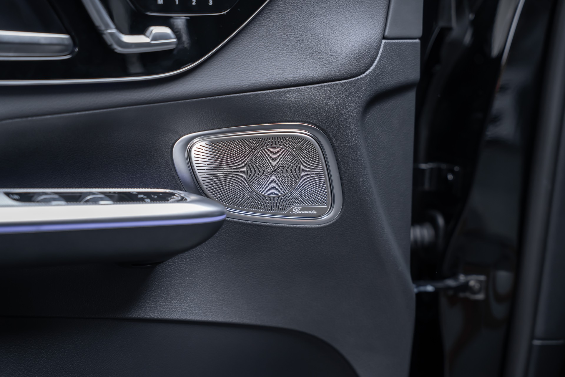 MERCEDES-BENZ GLC 300 AMG Line 4matic Coupé / Panorama-Glasdach / Burmester / 360°Kamera-image-22