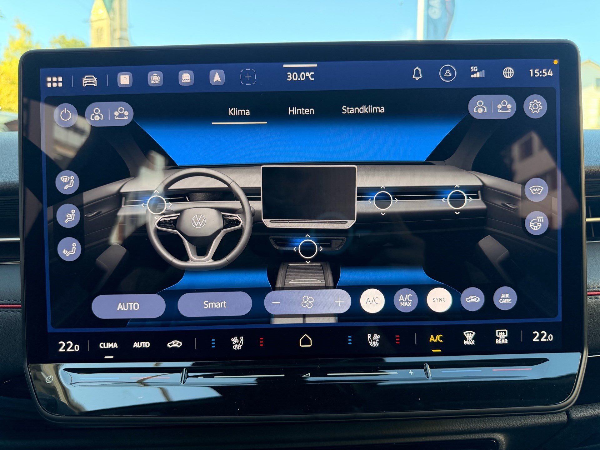 VW ID.7 TOURER GTX 340 PS 4MOTION *** VOLLAUSSTATTUG IN GLETSCHERWEISS ***-image-23