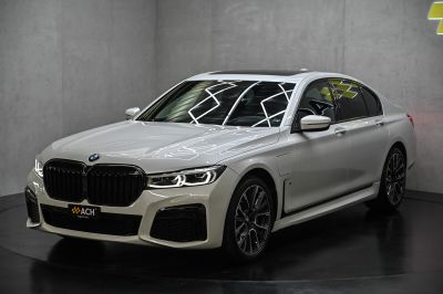 BMW 745Le xDrive-showroom-element-2
