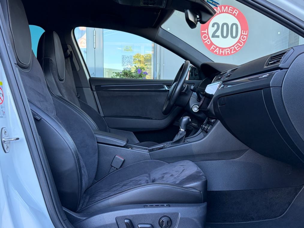 SKODA Superb Limousine 2.0 TSI SportLine+ 4x4 DSG-image-11