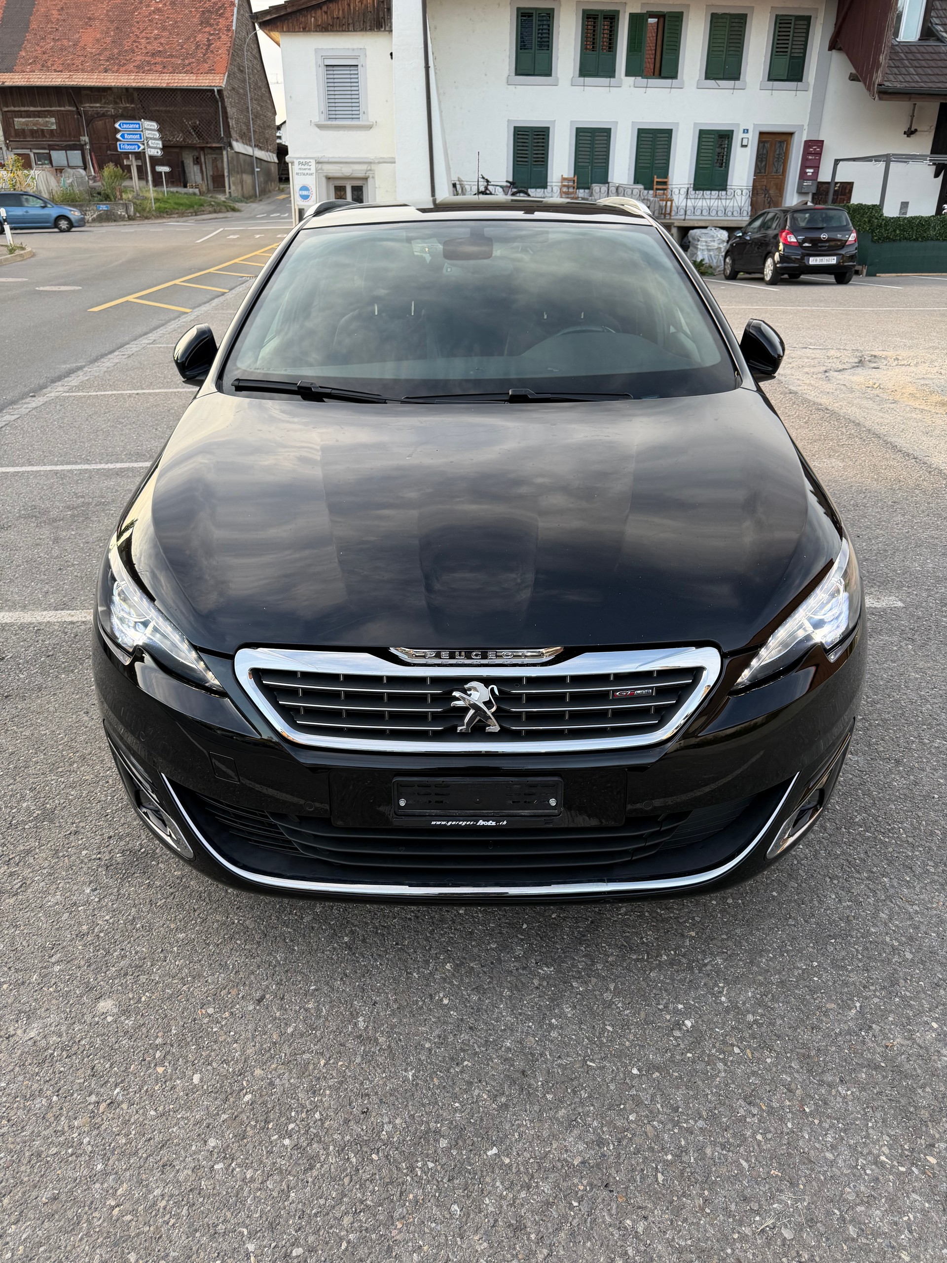 PEUGEOT 308 SW 1.2 THP Style Automatic