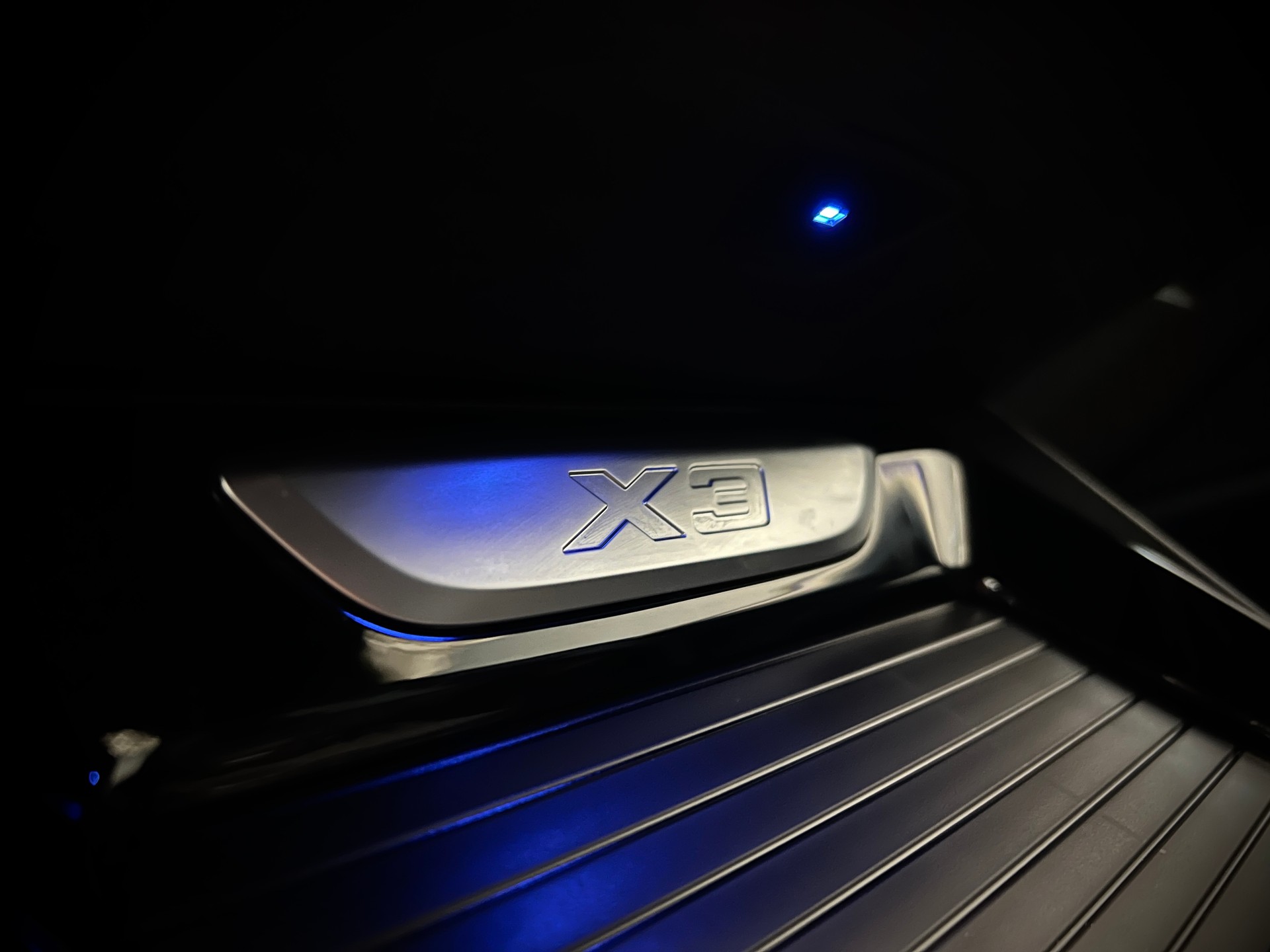 BMW X3 xDrive 25d *AHK* M Sport Steptronic-image-9